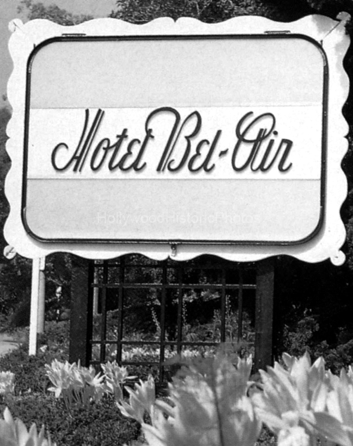 Hotel Bel-Air 1974 WM.jpg